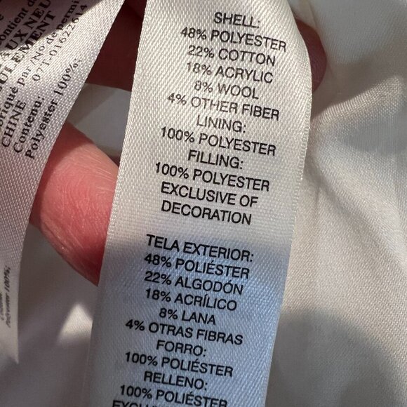 White House Black Market Jacquard Paisley Puffer Vest, Size Medium - Picture 14 of 14